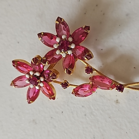 Vintage pin - Picture 2 of 3